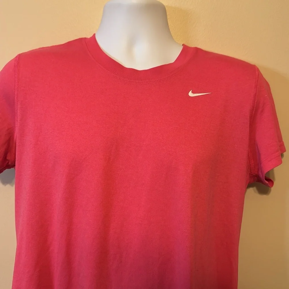 NIKE T-Shirt.  Size XL